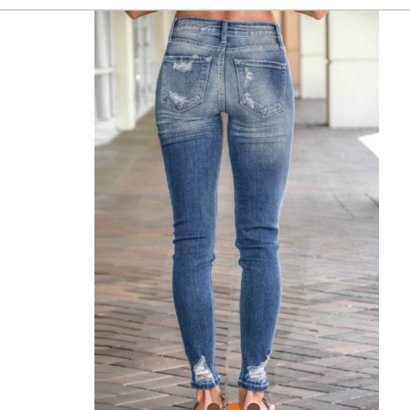 🔥New🔥 Destroyed Skinny Fit Jeans - Picture 2 of 6